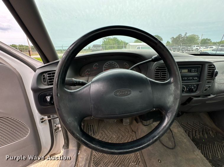 image for item DU9028 1999 Ford F150 pickup truck
