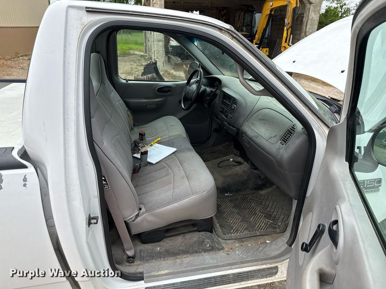 image for item DU9028 1999 Ford F150 pickup truck