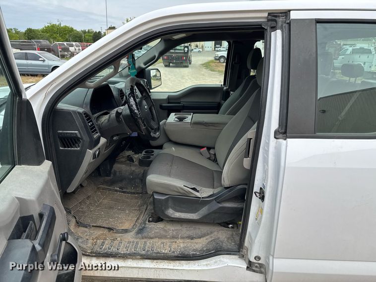 image for item DU9029 2017 Ford F150 XL SuperCab pickup truck