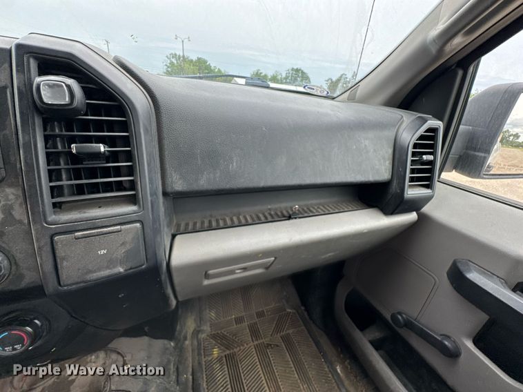 image for item DU9029 2017 Ford F150 XL SuperCab pickup truck