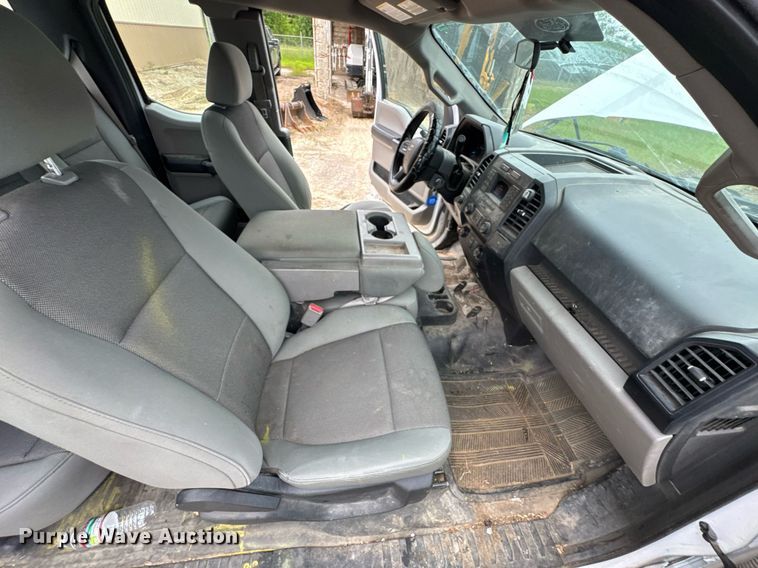 image for item DU9029 2017 Ford F150 XL SuperCab pickup truck