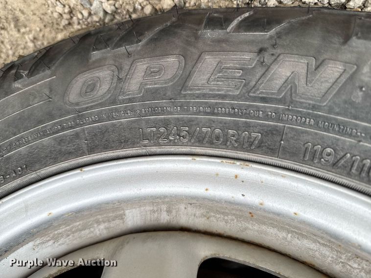 image for item DU9029 2017 Ford F150 XL SuperCab pickup truck