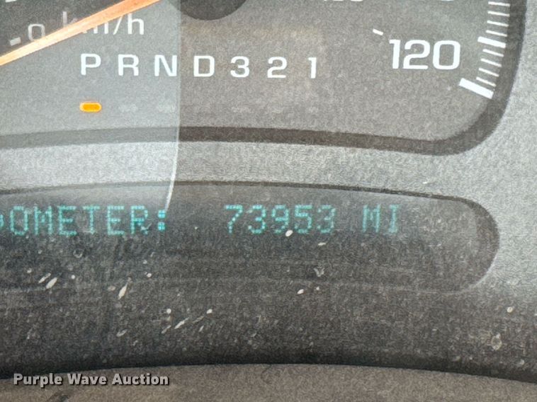 image for item DU9032 2006 Chevrolet Silverado 3500 utility bed pickup truck