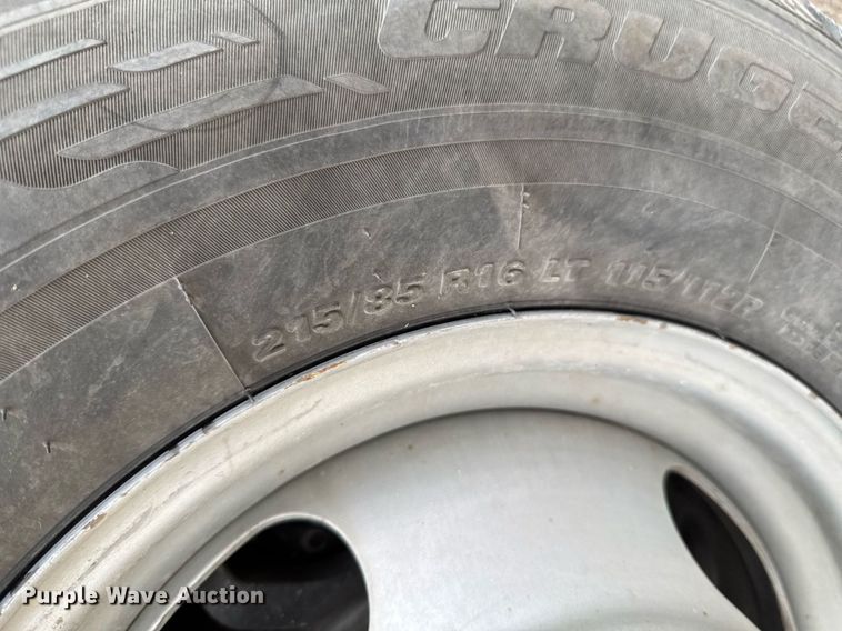 image for item DU9032 2006 Chevrolet Silverado 3500 utility bed pickup truck