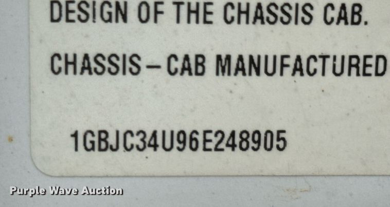 image for item DU9032 2006 Chevrolet Silverado 3500 utility bed pickup truck