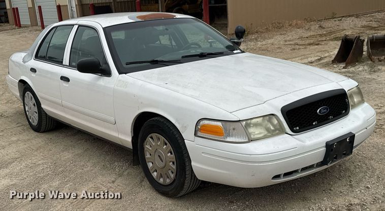 image for item DU9036 2006 Ford Crown Victoria Police Interceptor 
