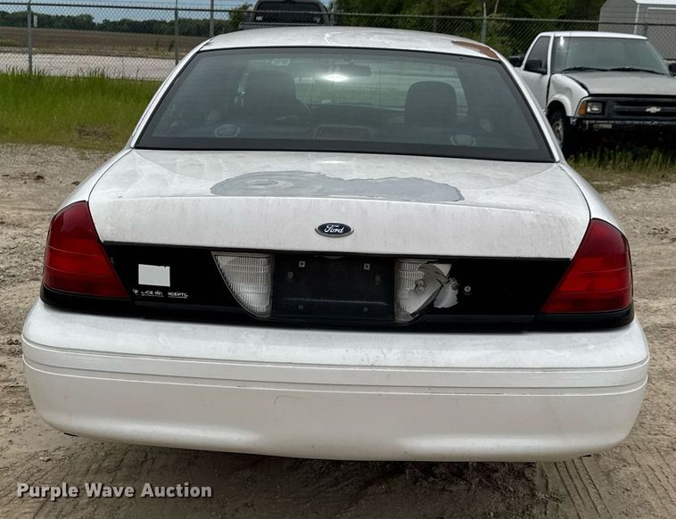 image for item DU9036 2006 Ford Crown Victoria Police Interceptor 