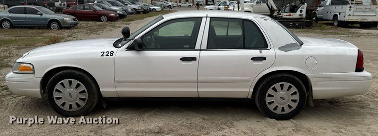 image for item DU9036 2006 Ford Crown Victoria Police Interceptor 