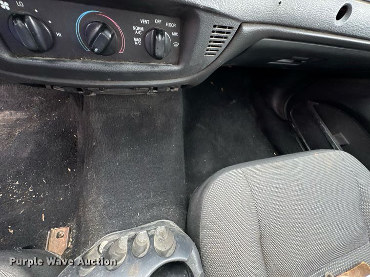 image for item DU9036 2006 Ford Crown Victoria Police Interceptor 