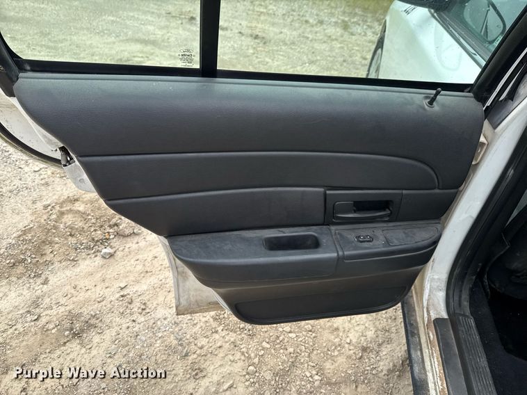 image for item DU9036 2006 Ford Crown Victoria Police Interceptor 