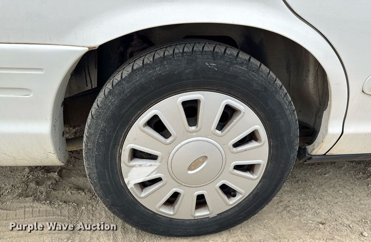 image for item DU9036 2006 Ford Crown Victoria Police Interceptor 