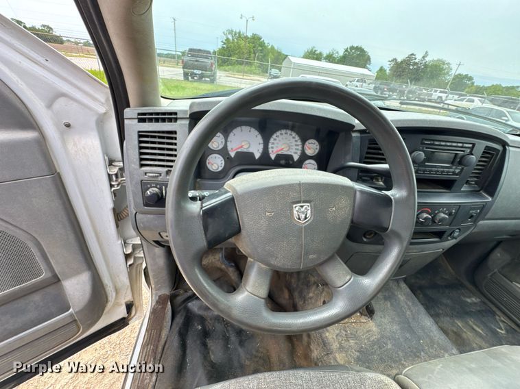 image for item DU9037 2008 Dodge Ram 3500 utility bed pickup truck