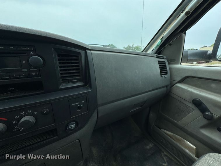 image for item DU9037 2008 Dodge Ram 3500 utility bed pickup truck