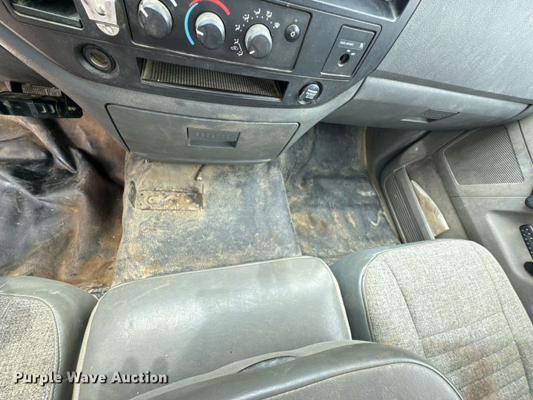 image for item DU9037 2008 Dodge Ram 3500 utility bed pickup truck