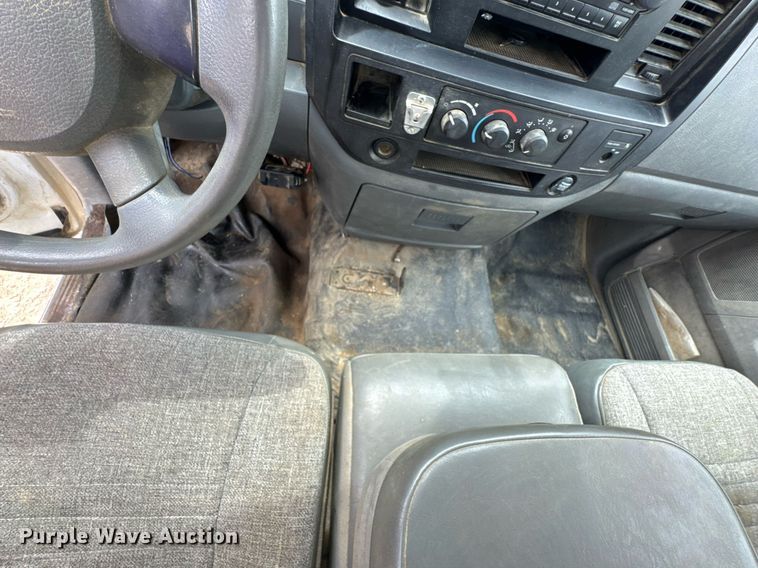 image for item DU9037 2008 Dodge Ram 3500 utility bed pickup truck