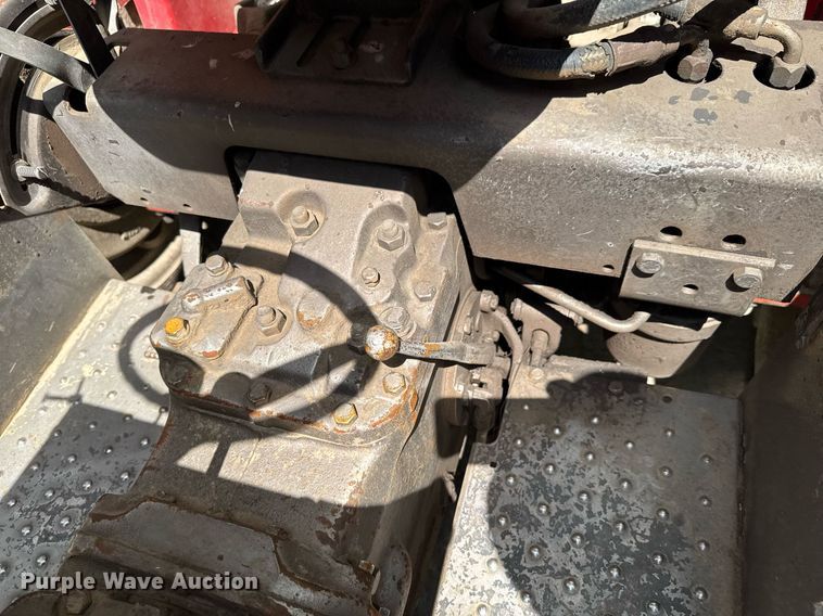 image for item DU9059 1975 Massey Ferguson 265 tractor