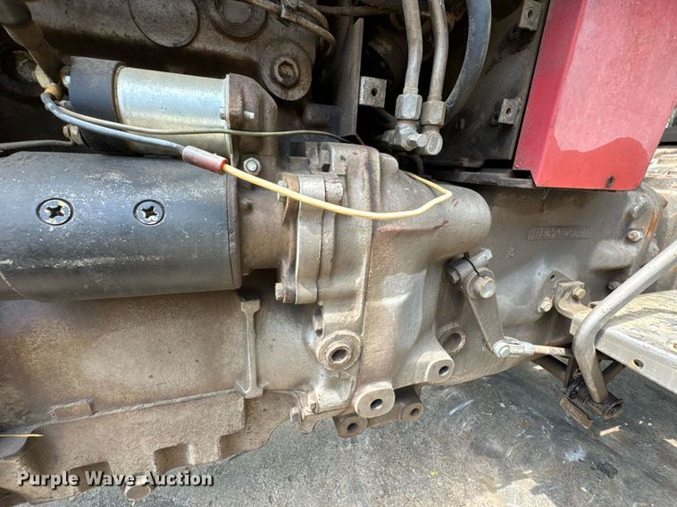 image for item DU9059 1975 Massey Ferguson 265 tractor