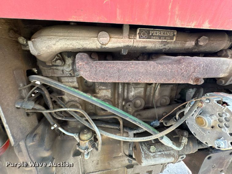 image for item DU9059 1975 Massey Ferguson 265 tractor