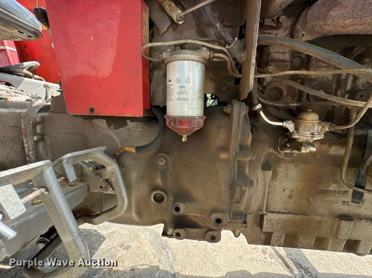 image for item DU9059 1975 Massey Ferguson 265 tractor