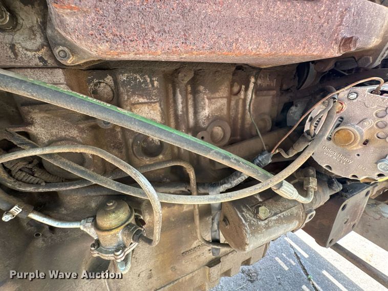 image for item DU9059 1975 Massey Ferguson 265 tractor