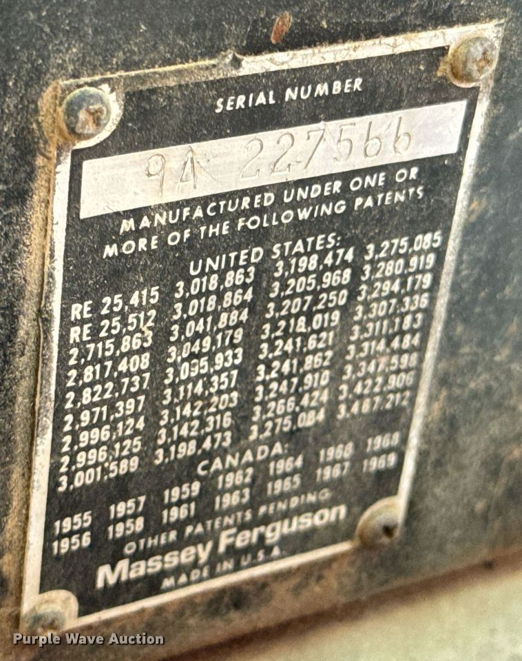 image for item DU9059 1975 Massey Ferguson 265 tractor