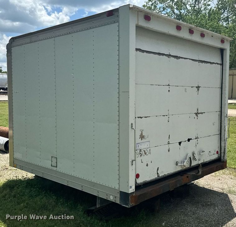 image for item DU9063 1997 Dailey Body box bed