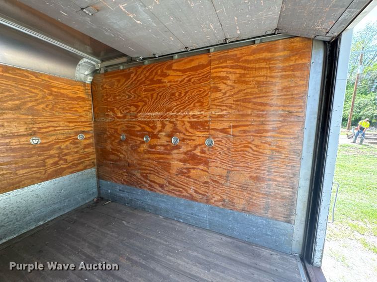 image for item DU9063 1997 Dailey Body box bed