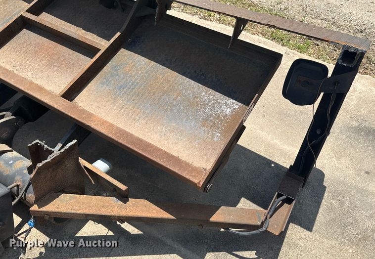 image for item DU9065 Waltco end gate lift