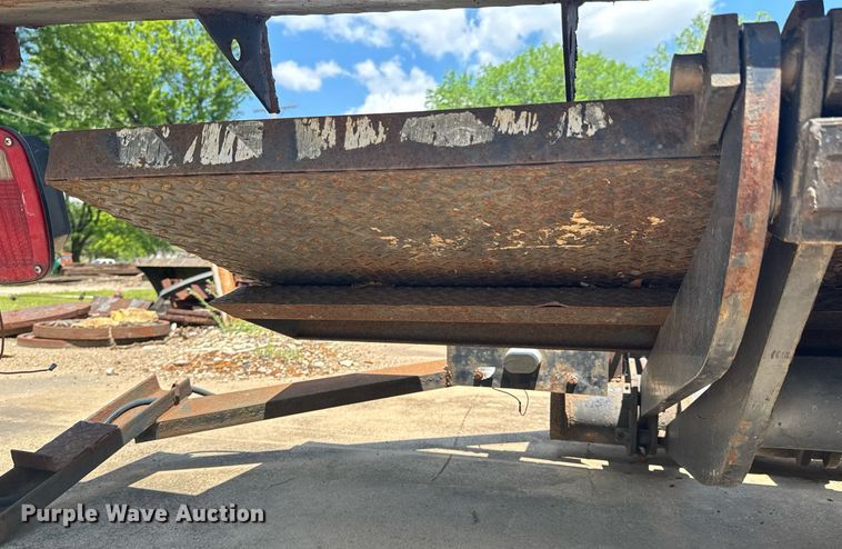 image for item DU9065 Waltco end gate lift