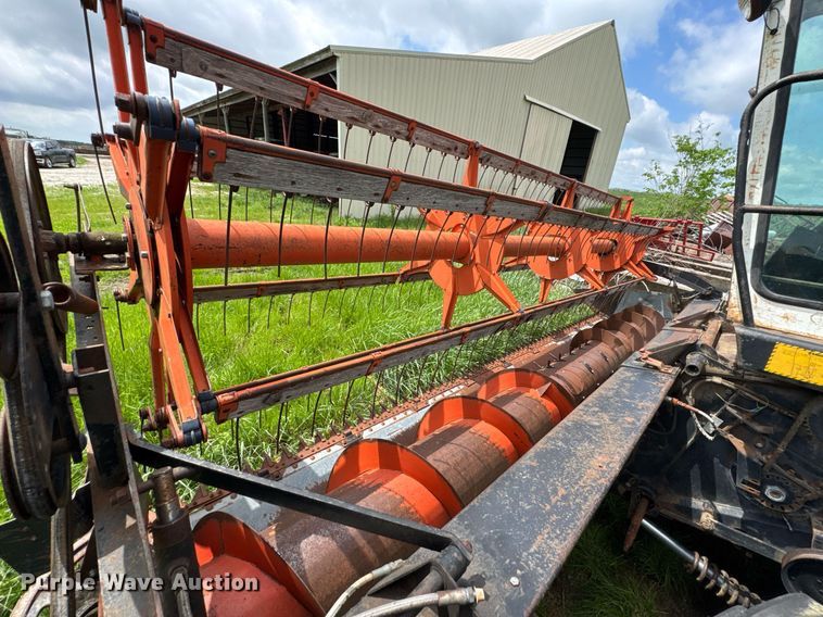 image for item DU9515 Allis-Chalmers Gleaner combine