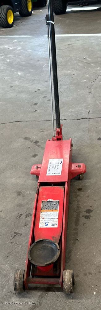 image for item DV0527 Atd floor jack