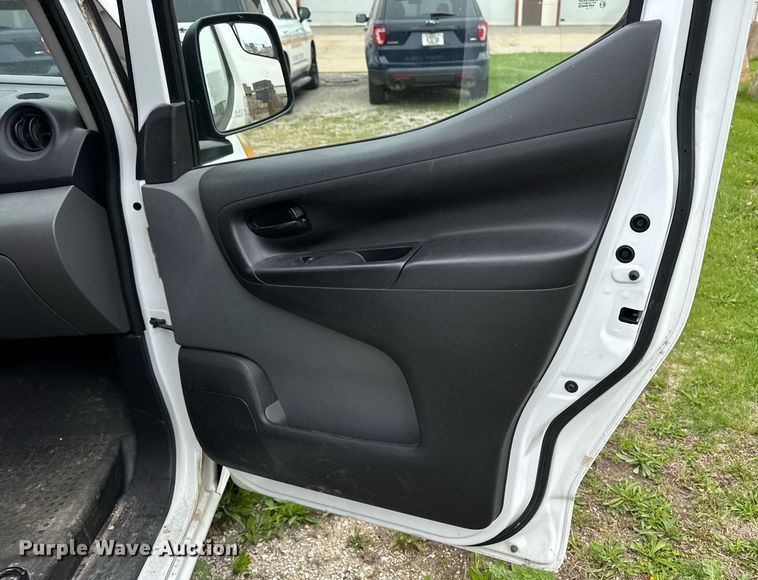 image for item DV2581 2015 Chevrolet City Express LS van