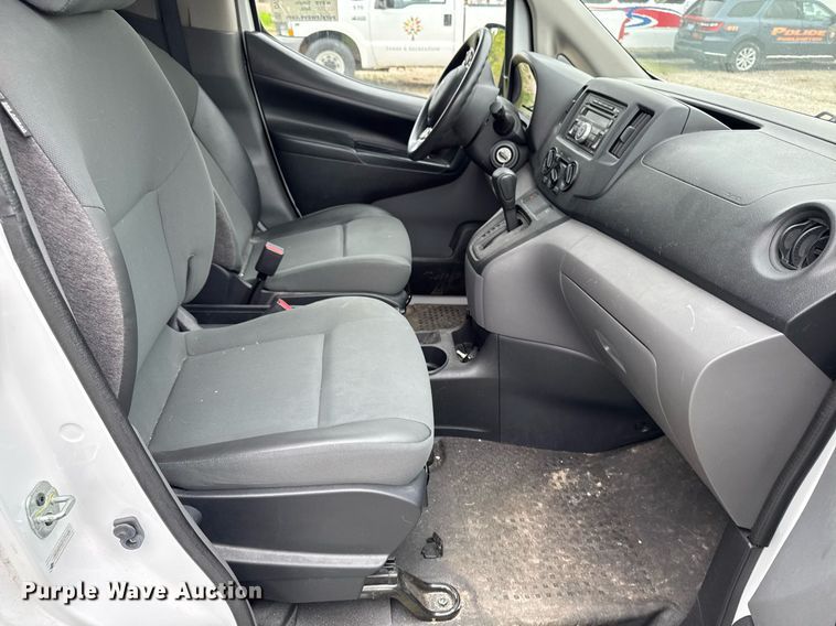 image for item DV2581 2015 Chevrolet City Express LS van