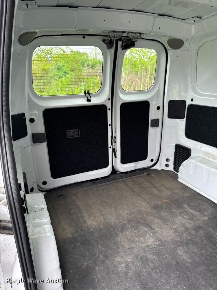 image for item DV2581 2015 Chevrolet City Express LS van