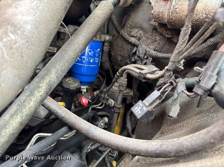 image for item DV2583 2009 Chevrolet C5500 Supreme shuttle bus