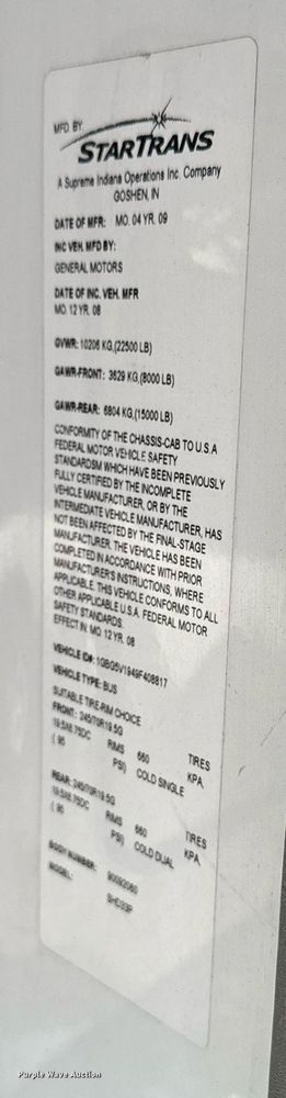 image for item DV2583 2009 Chevrolet C5500 Supreme shuttle bus