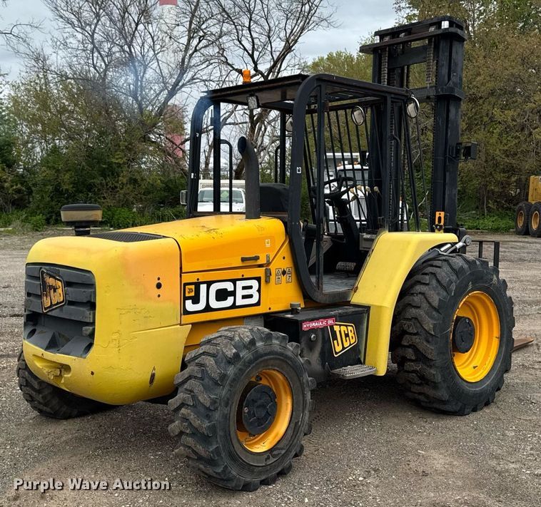 image for item DV2584 2011 JCB 940 forklift