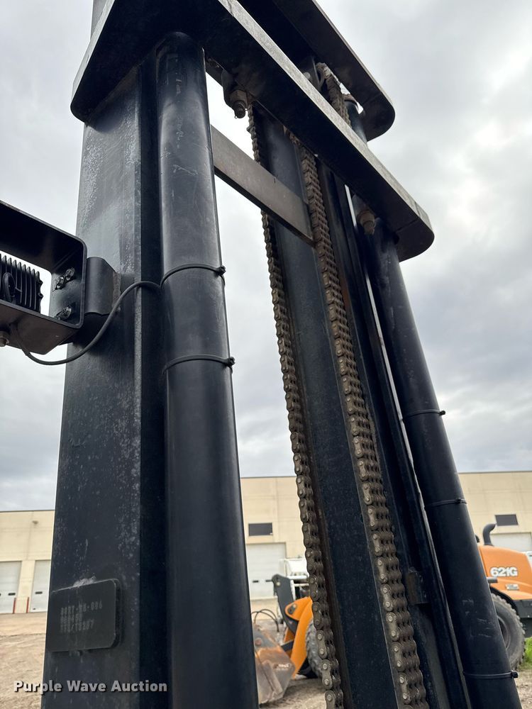 image for item DV2584 2011 JCB 940 forklift