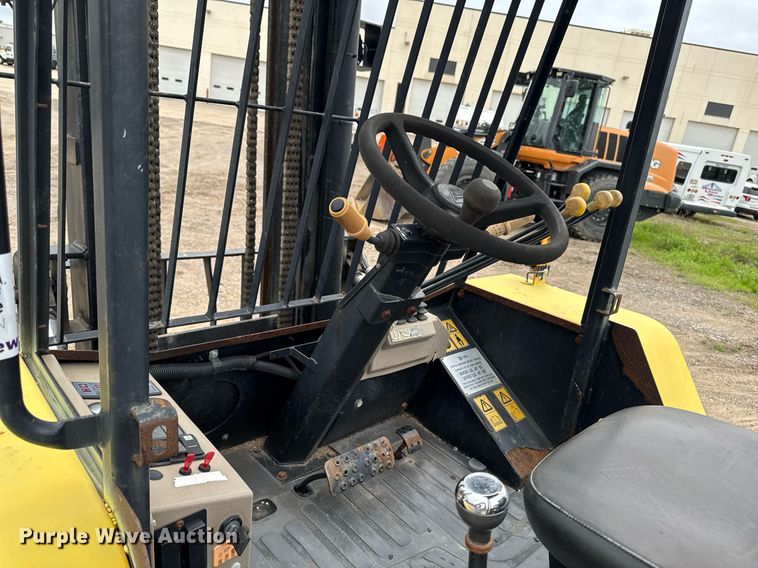 image for item DV2584 2011 JCB 940 forklift