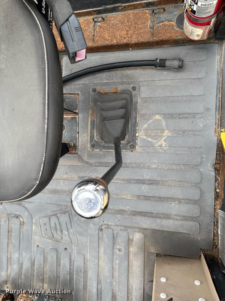 image for item DV2584 2011 JCB 940 forklift