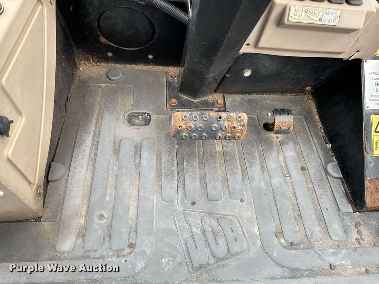 image for item DV2584 2011 JCB 940 forklift