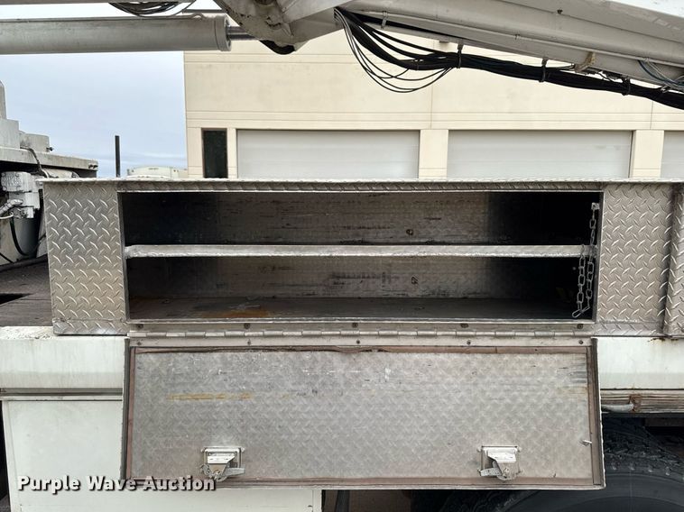 image for item DV2585 2007 Chevrolet C8500 bucket truck