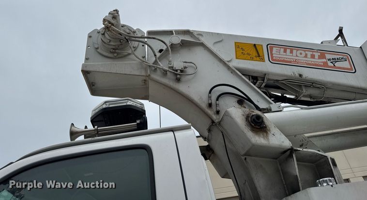 image for item DV2585 2007 Chevrolet C8500 bucket truck