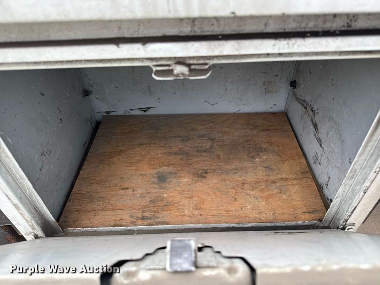 image for item DV2585 2007 Chevrolet C8500 bucket truck