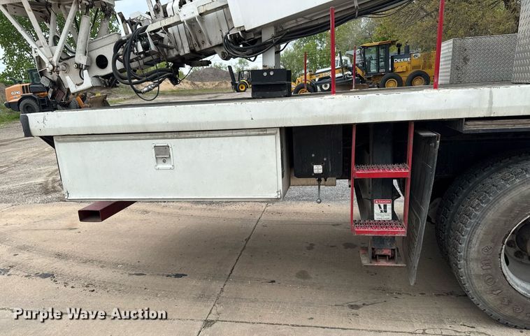 image for item DV2585 2007 Chevrolet C8500 bucket truck