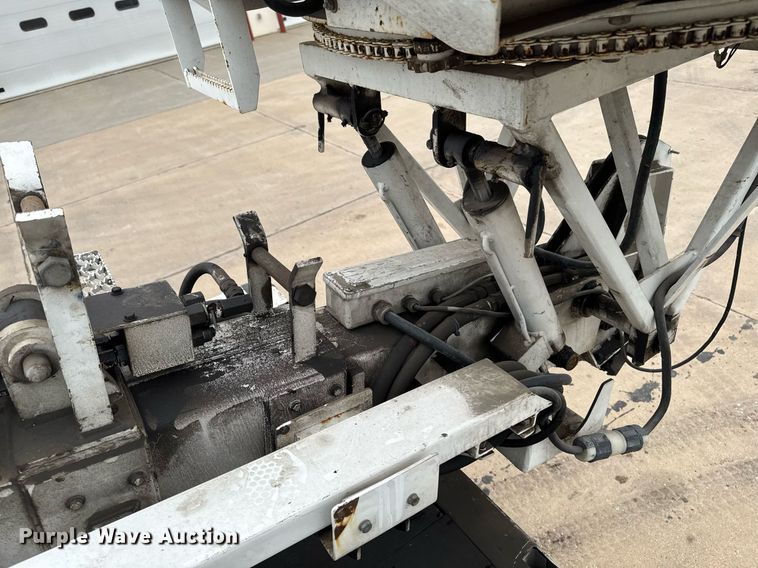image for item DV2585 2007 Chevrolet C8500 bucket truck