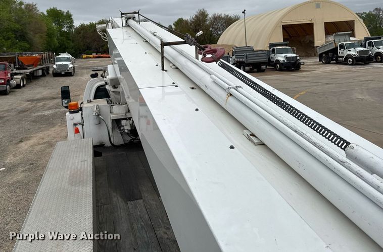 image for item DV2585 2007 Chevrolet C8500 bucket truck