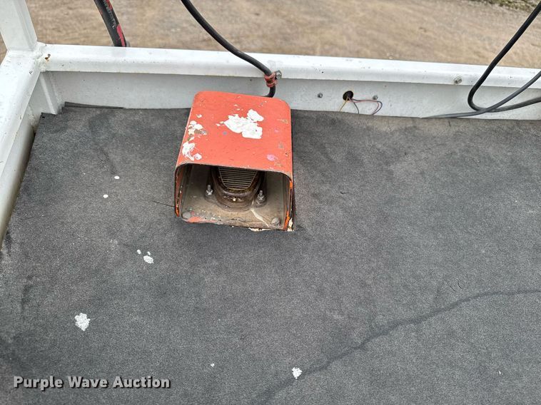 image for item DV2585 2007 Chevrolet C8500 bucket truck