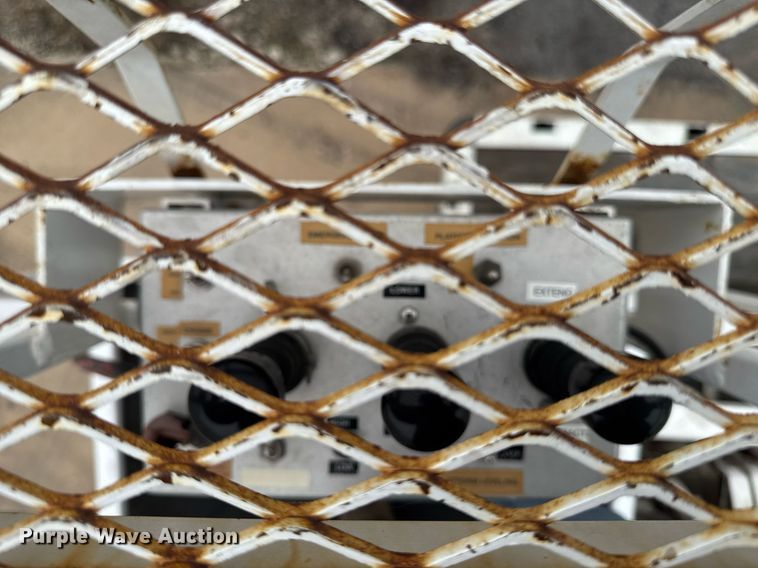 image for item DV2585 2007 Chevrolet C8500 bucket truck