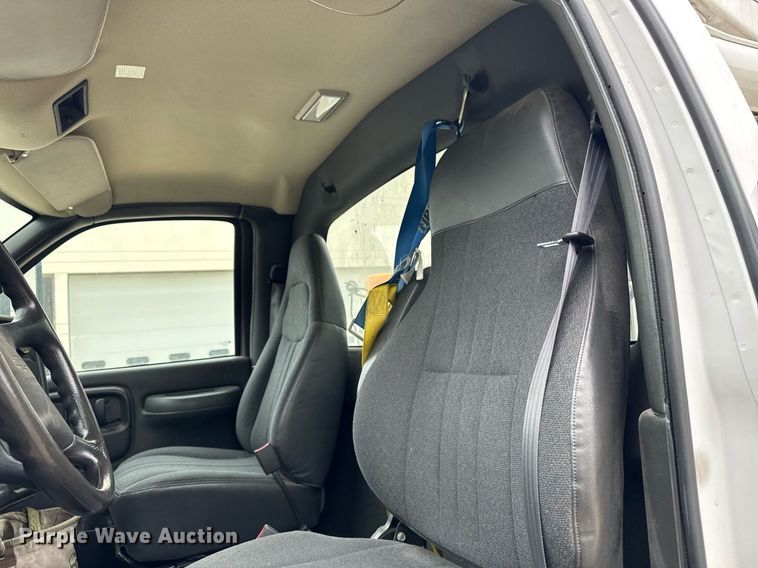 image for item DV2585 2007 Chevrolet C8500 bucket truck